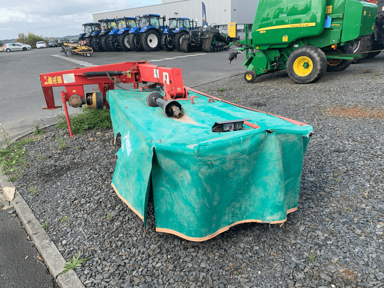 Mähwerk of the type Taarup TA 2532, Gebrauchtmaschine in CONDE SUR VIRE (Picture 3)