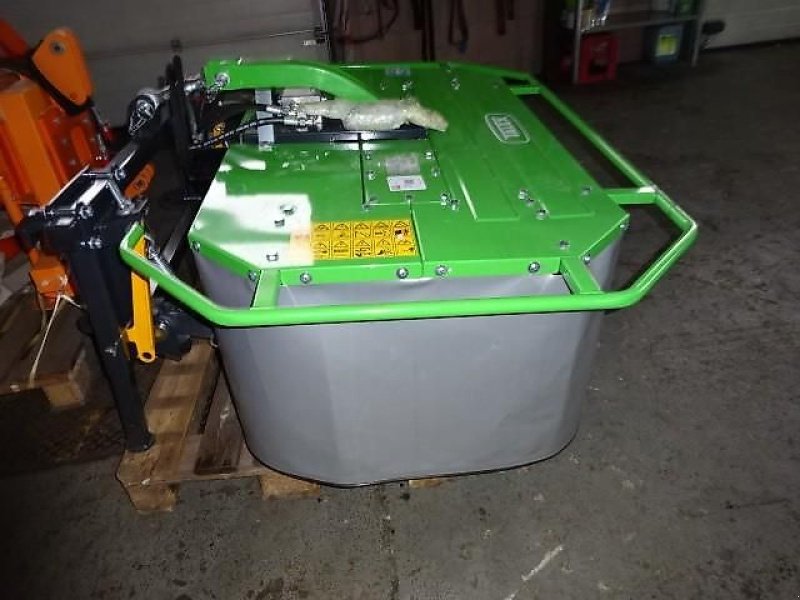 Mähwerk of the type Talex Frontmähwerk 1,35 Meter Rota Hydro -  mit Hydraulischen Antrieb Anbau an Euro SW Rahmen - Auch für Anbau an Radlader, Neumaschine in Neureichenau (Picture 3)