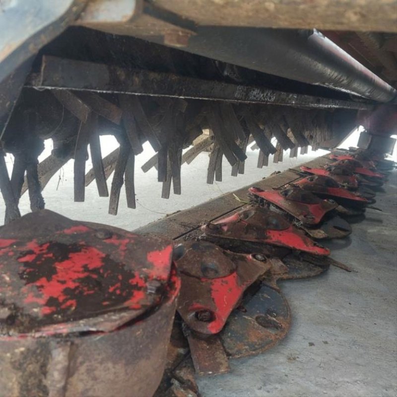 Mähwerk of the type Vicon 835 T, Gebrauchtmaschine in AUMONT AUBRAC (Picture 6)