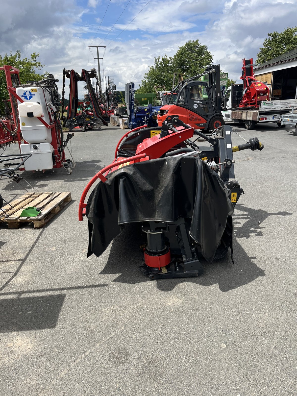 Mähwerk of the type Vicon Extra 332 F, Neumaschine in Hagenbüchach (Picture 2)