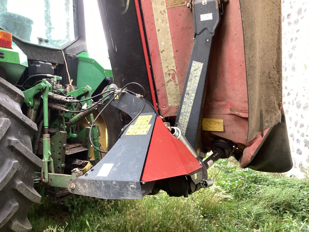 Mähwerk typu Vicon Extra 332, Gebrauchtmaschine v VERNOUX EN VIVARAIS (Obrázek 5)