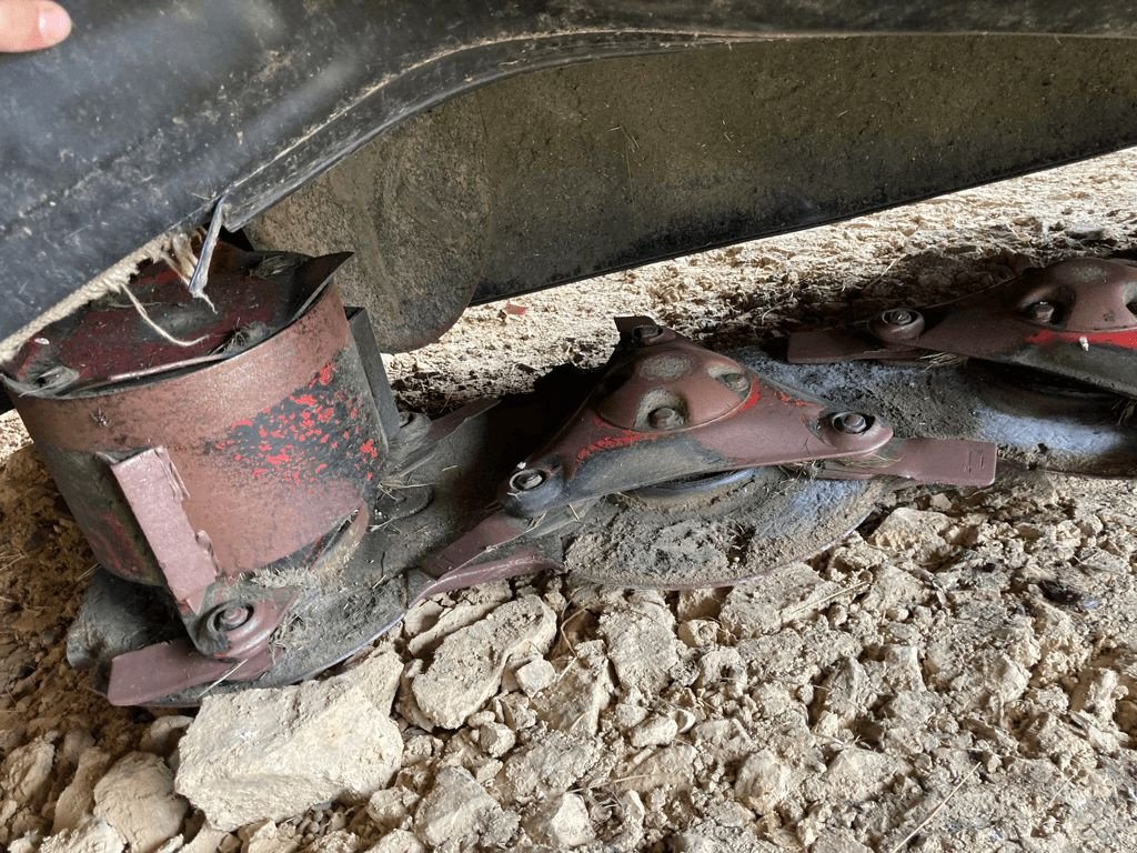 Mähwerk des Typs Vicon EXTRA 440 H, Gebrauchtmaschine in DOMFRONT (Bild 4)