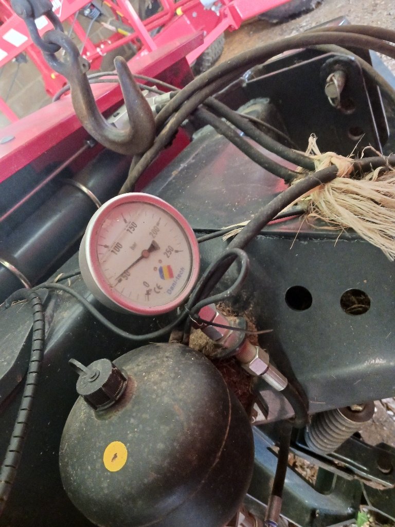 Mähwerk del tipo Vicon Extra 440H, Gebrauchtmaschine en SAINT HILAIRE EN MORVAN (Imagen 4)