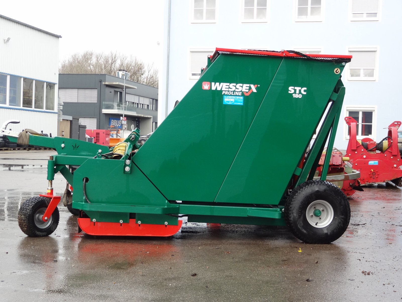 Mähwerk des Typs Wessex STC 180, Neumaschine in St.Andrä-Wördern (Bild 3)