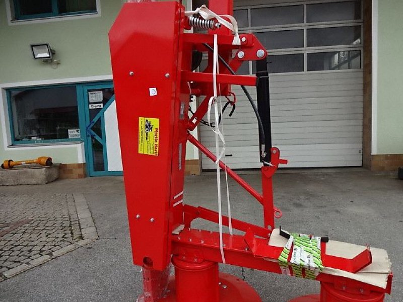 Mähwerk of the type ZAGRODA Z-  1,85 Meter - NEU  mit Gelenkwelle - Hecktrommelmähwerk, Neumaschine in Neureichenau (Picture 15)
