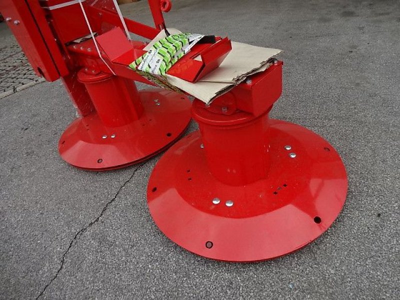 Mähwerk of the type ZAGRODA Z-  1,85 Meter - NEU  mit Gelenkwelle - Hecktrommelmähwerk, Neumaschine in Neureichenau (Picture 4)