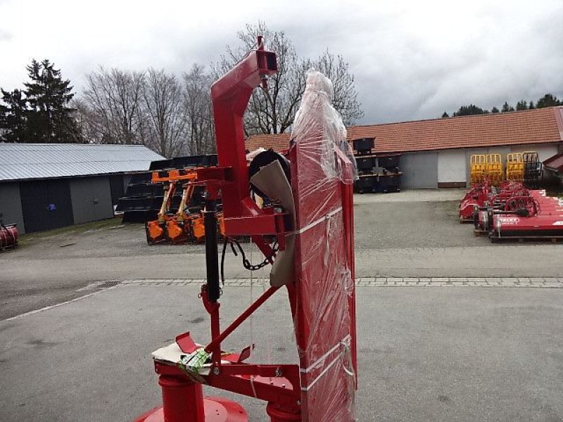 Mähwerk of the type ZAGRODA Z-  1,85 Meter - NEU  mit Gelenkwelle - Hecktrommelmähwerk, Neumaschine in Neureichenau (Picture 8)