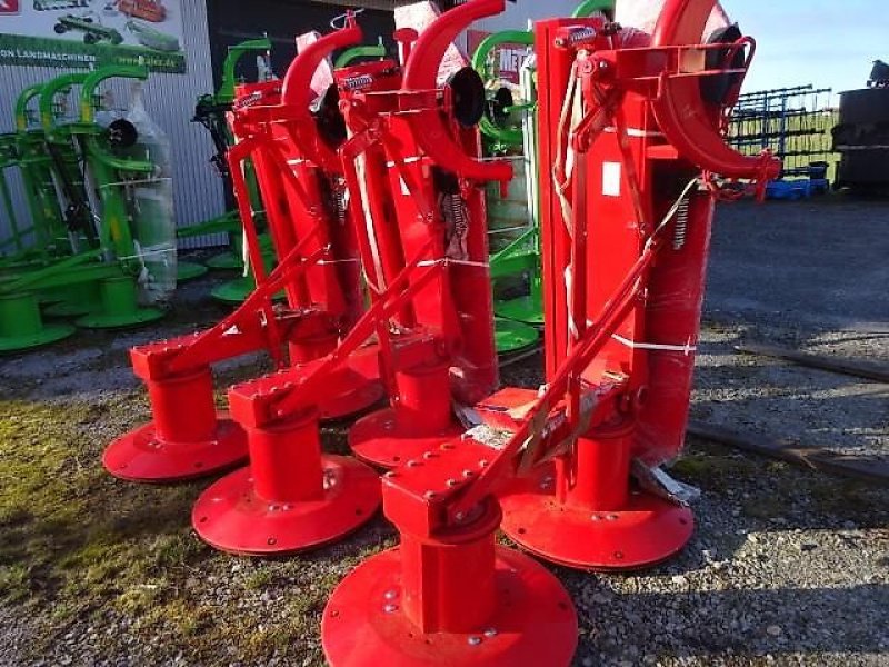 Mähwerk des Typs ZAGRODA Zagroda Hecktrommelmähwerk 1,65 Meter- neu mit Gelenkwelle, Neumaschine in Neureichenau (Bild 1)