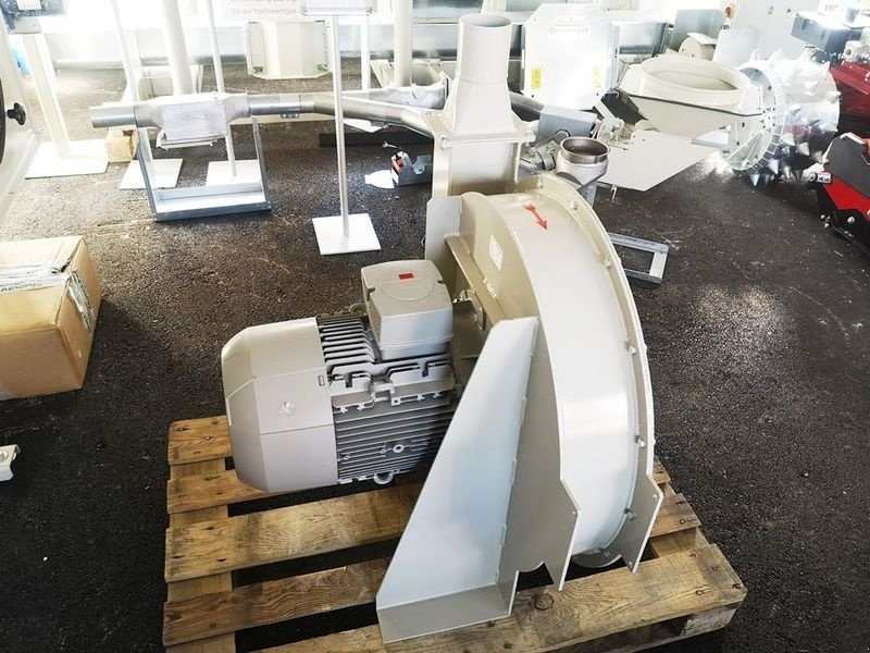 Mahlanlage & Mischanlage des Typs Buschhoff BHS 150-104-DO Hammermühle, Neumaschine in St. Marienkirchen (Bild 3)