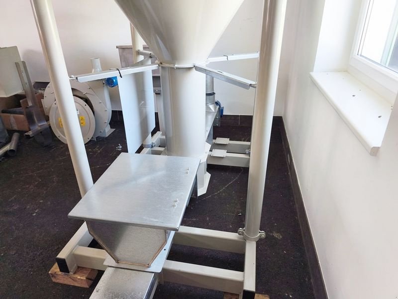 Mahlanlage & Mischanlage typu Buschhoff M3 WR Futtermischer mit Wiegerahmen, Neumaschine v St. Marienkirchen (Obrázek 8)