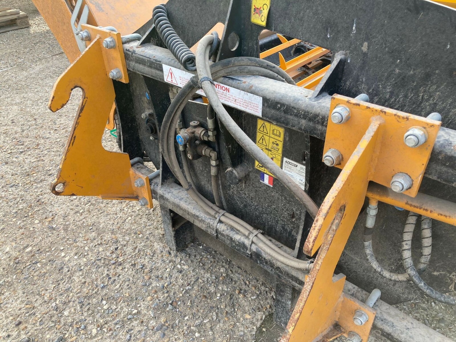 Mahlanlage & Mischanlage Türe ait Emily DELTA DEROULEUSE PAILLEUSE, Gebrauchtmaschine içinde BLENDECQUES (resim 2)