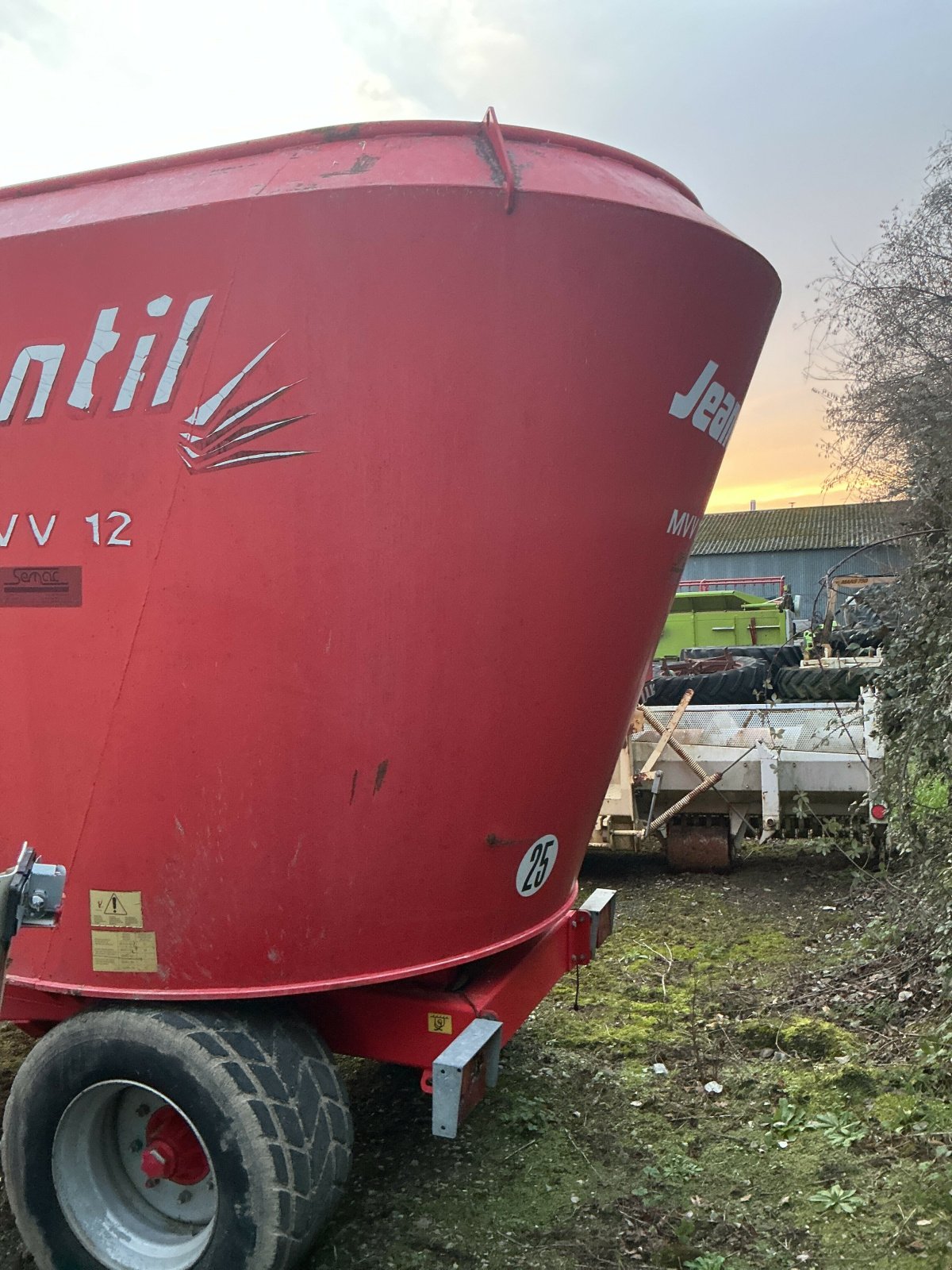 Mahlanlage & Mischanlage typu Jeantil BOL JEANTIL MVV 12, Gebrauchtmaschine w ST CLEMENT DE LA PLACE (Zdjęcie 9)