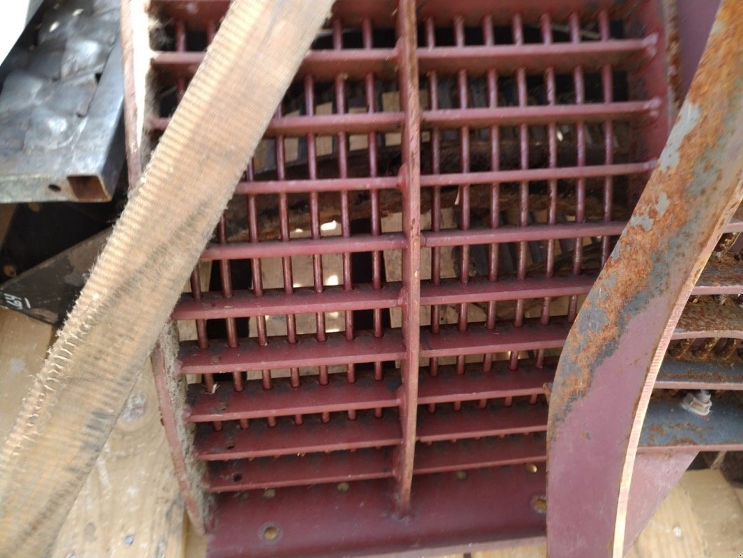 Maisausrüstung Türe ait Case passend für 2188 / 2388, Gebrauchtmaschine içinde Liebenwalde (resim 5)