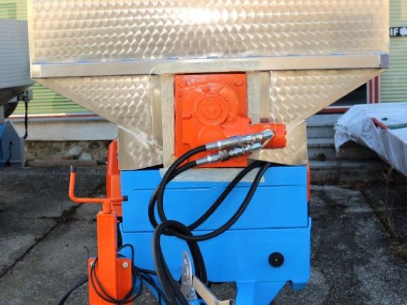 Maischewagen des Typs Sonstige Scherenmuldenkipper mit Schnecke, Neumaschine in Strem (Bild 1)