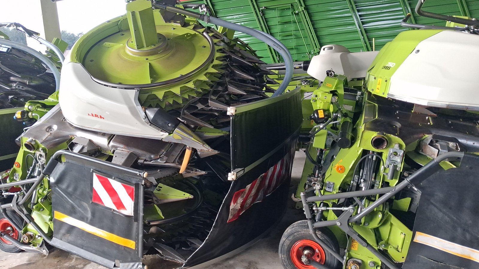 Maisgebiss от тип CLAAS Orbis 900, Gebrauchtmaschine в Hollenbach (Снимка 3)