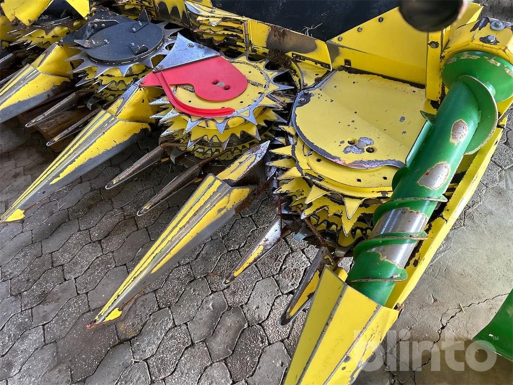 Maisgebiss del tipo John Deere 375 Plus, Gebrauchtmaschine In Düsseldorf (Immagine 4)