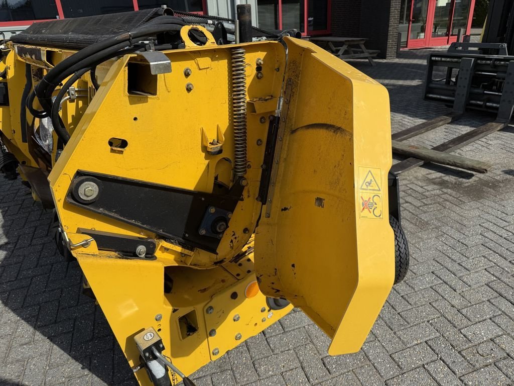 Maisgebiss typu New Holland 300FPE Gras Pickup, Gebrauchtmaschine v BOEKEL (Obrázek 11)
