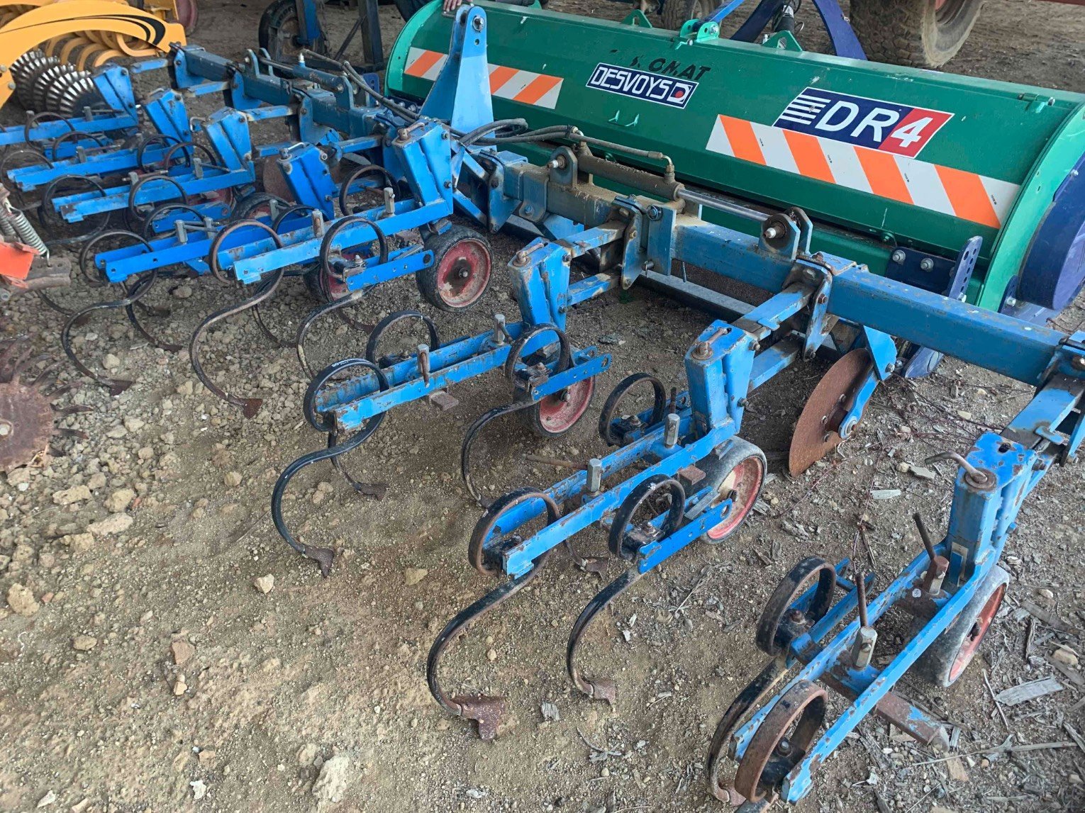 Maishackgerät типа Carré BINEUSE, Gebrauchtmaschine в ORLEIX (Фотография 2)