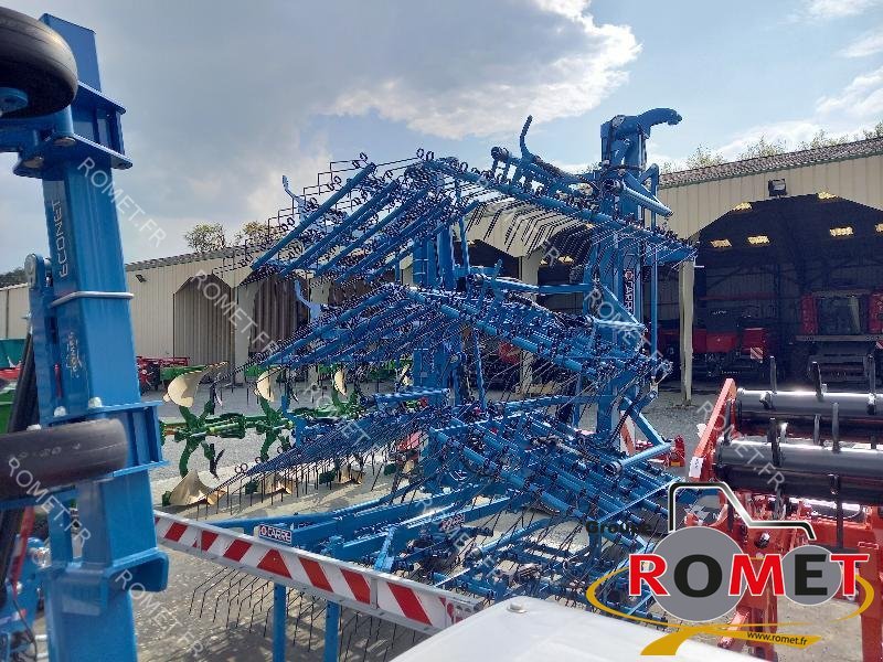 Maishackgerät типа Carré SARCLERSE, Gebrauchtmaschine в Gennes sur glaize (Фотография 1)