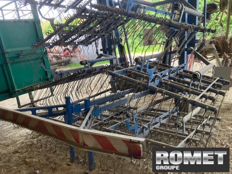 Maishackgerät des Typs Carré SARCLERSE, Gebrauchtmaschine in Gennes sur glaize (Bild 2)