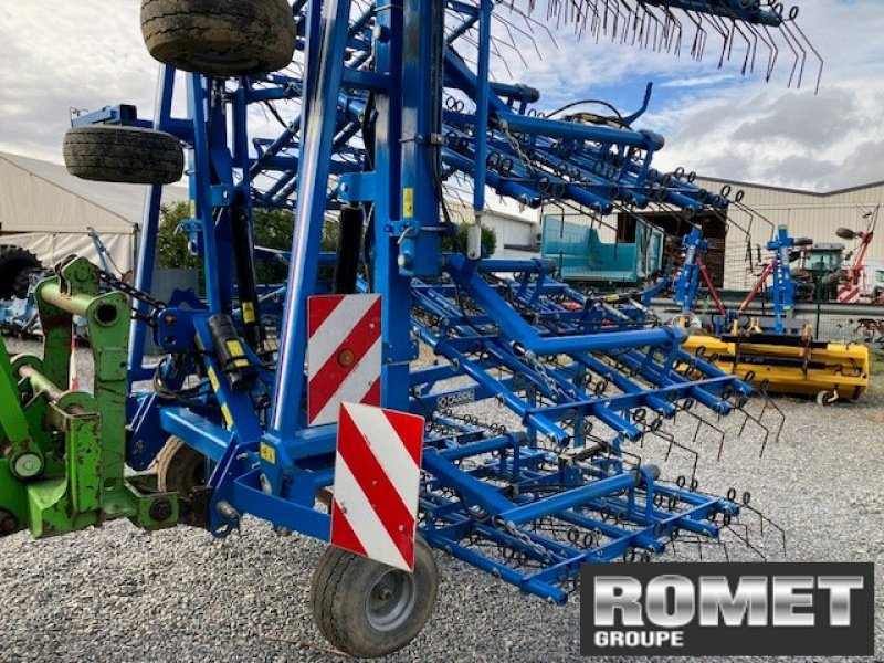 Maishackgerät типа Carré SARCLERSE, Gebrauchtmaschine в Gennes sur glaize (Фотография 2)