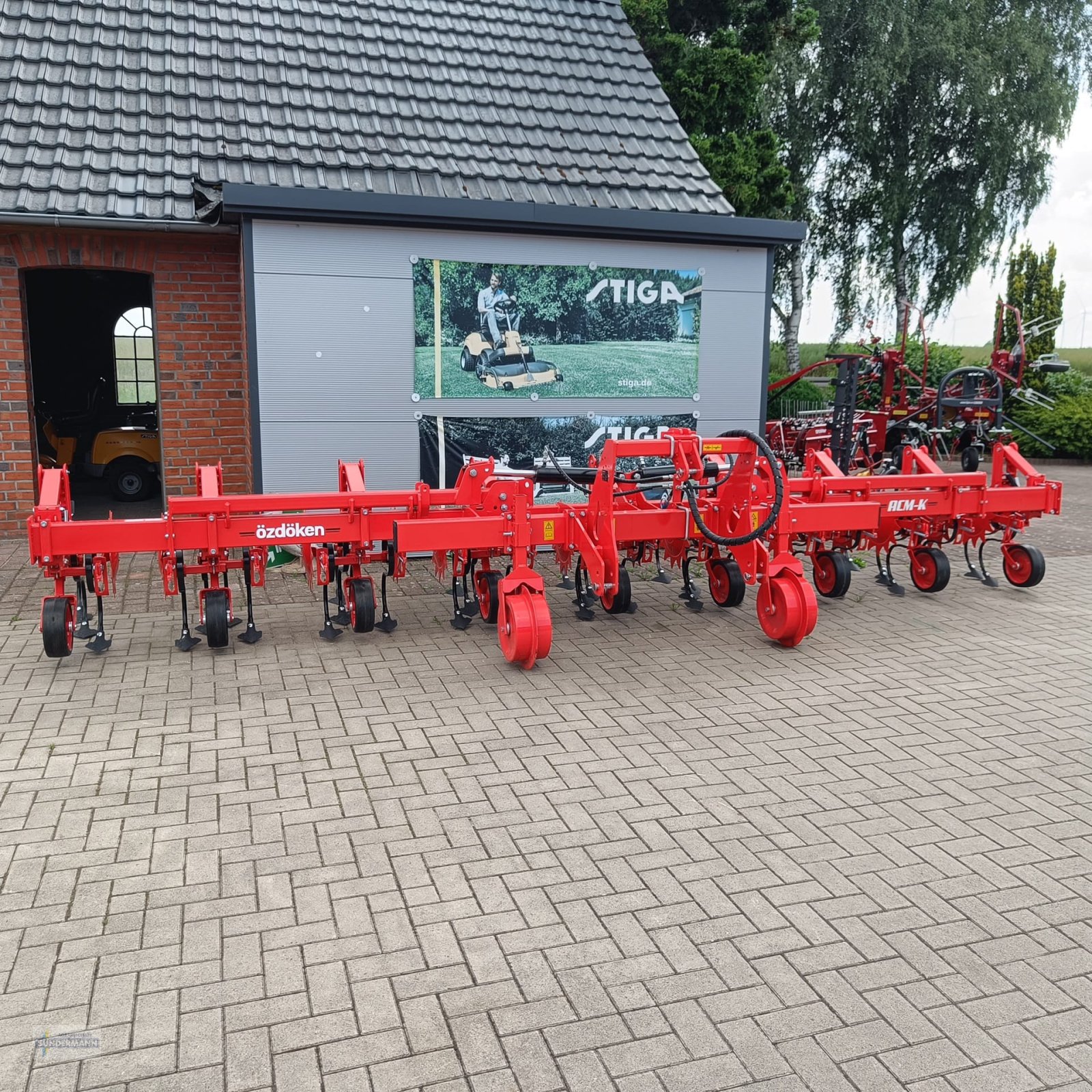 Maishackgerät tipa özdöken ACM-K9, Neumaschine u Bassum (Slika 1)