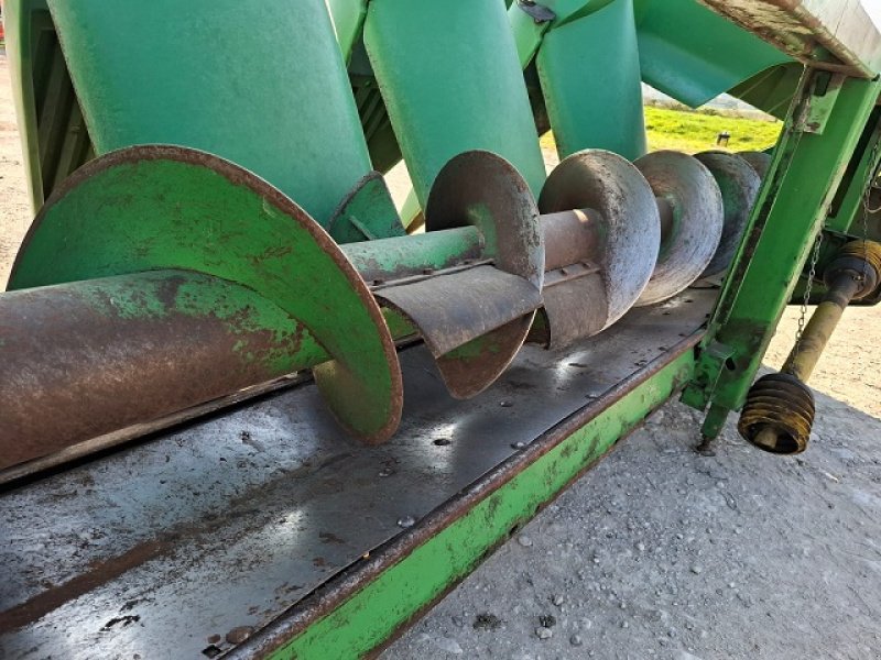 Maispflückvorsatz vrste John Deere 692, Gebrauchtmaschine v PITHIVIERS Cedex (Slika 5)