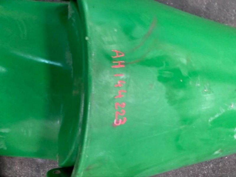 Maispflückvorsatz a típus John Deere Capot et Pointe John Deere JD, Gebrauchtmaschine ekkor: MARNAZ (Kép 3)