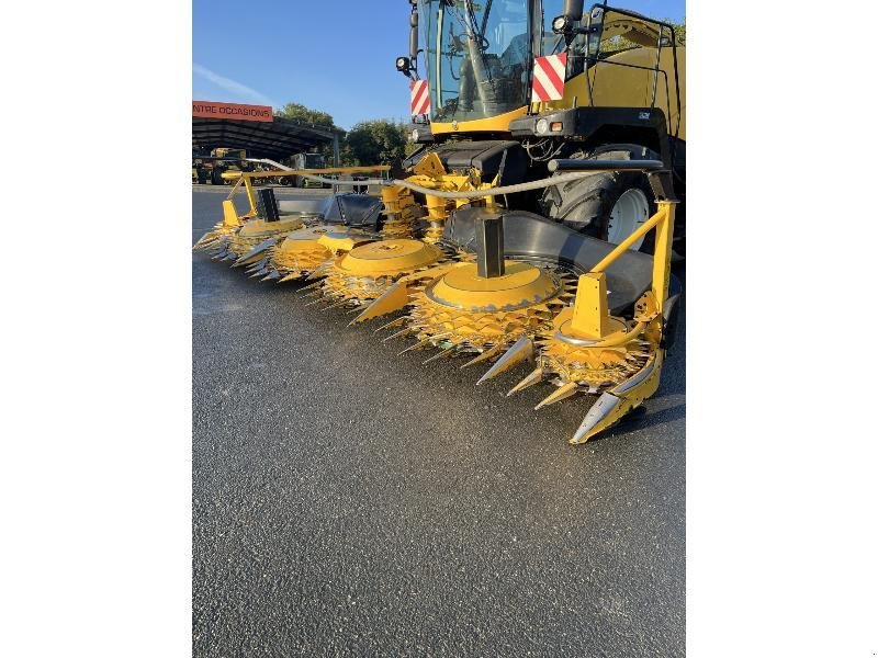 Maispflückvorsatz du type New Holland BEC 10 RANGS, Gebrauchtmaschine en CHATEAUBRIANT CEDEX (Photo 1)