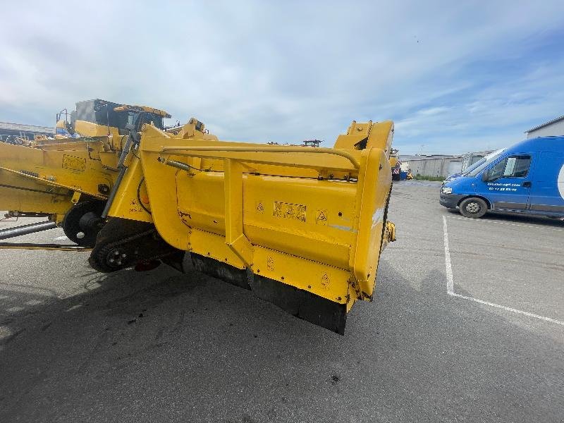 Maispflückvorsatz typu New Holland MF875W, Gebrauchtmaschine v PONTIVY (Obrázek 3)