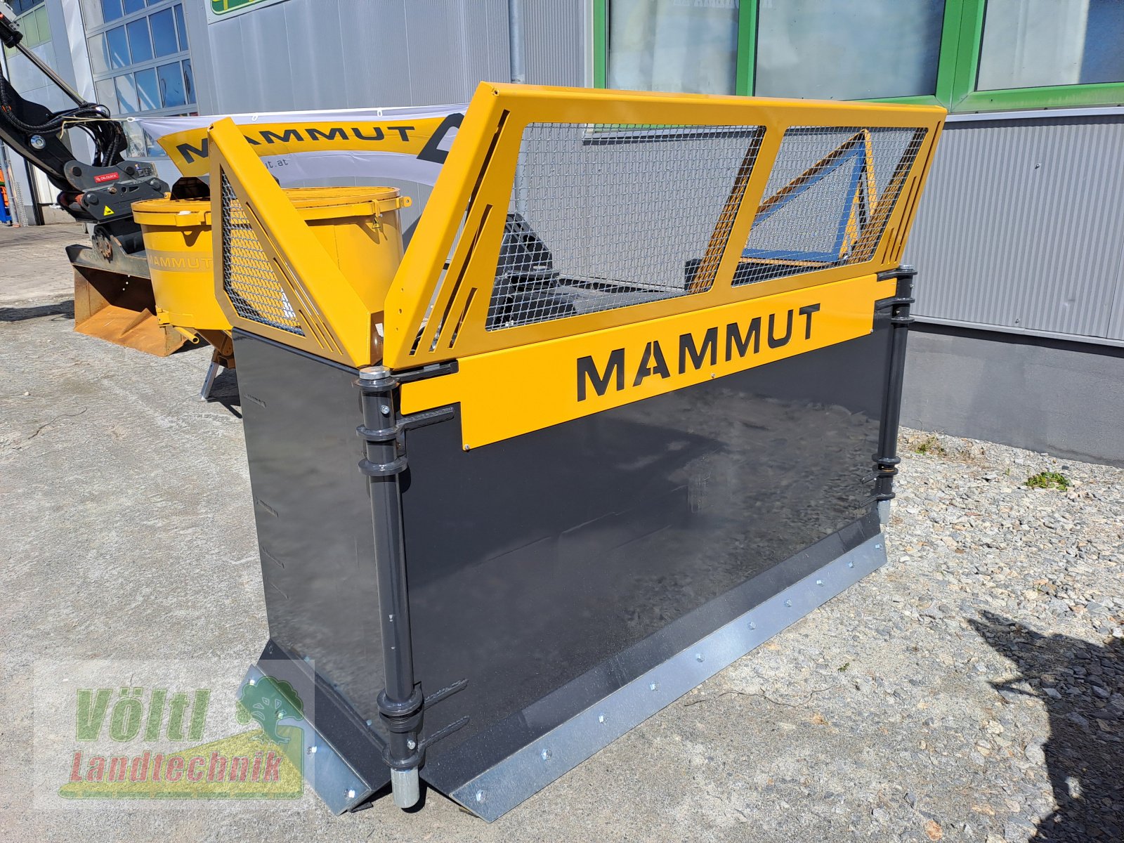 Maisschiebeschild des Typs Mammut Silopush SP350, Neumaschine in Hutthurm bei Passau (Bild 1)