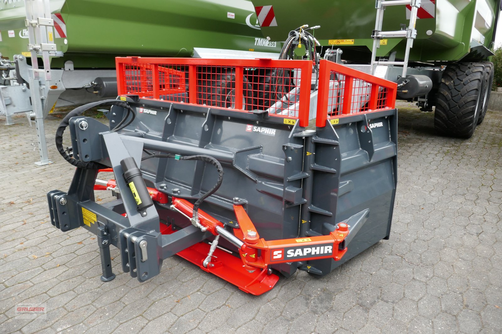 Maisschiebeschild des Typs Saphir Kompakt 4001, Neumaschine in Dorfen (Bild 1)