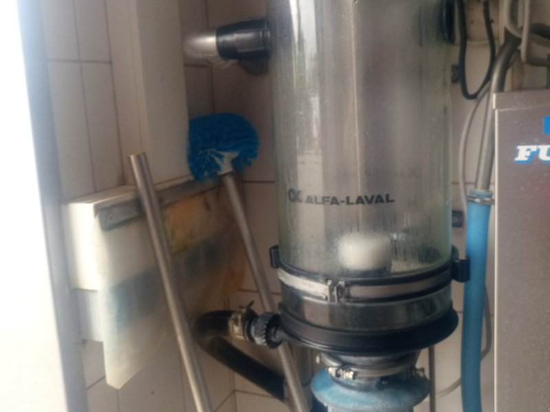 Melkanlage of the type Alfa Laval Absauganlage, Gebrauchtmaschine in Traunstein (Picture 1)