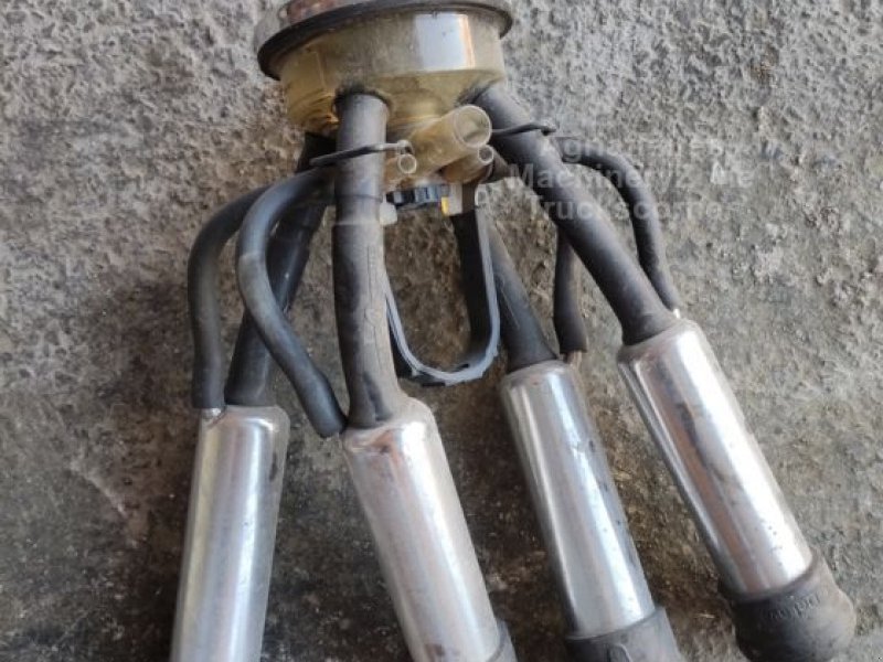 Melkanlage of the type DeLaval FAISCEAUX HARMONY, Gebrauchtmaschine in GONSANS (Picture 1)