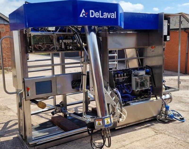 Melkanlage Türe ait DeLaval VMS Classique, Gebrauchtmaschine içinde MORHANGE (resim 1)