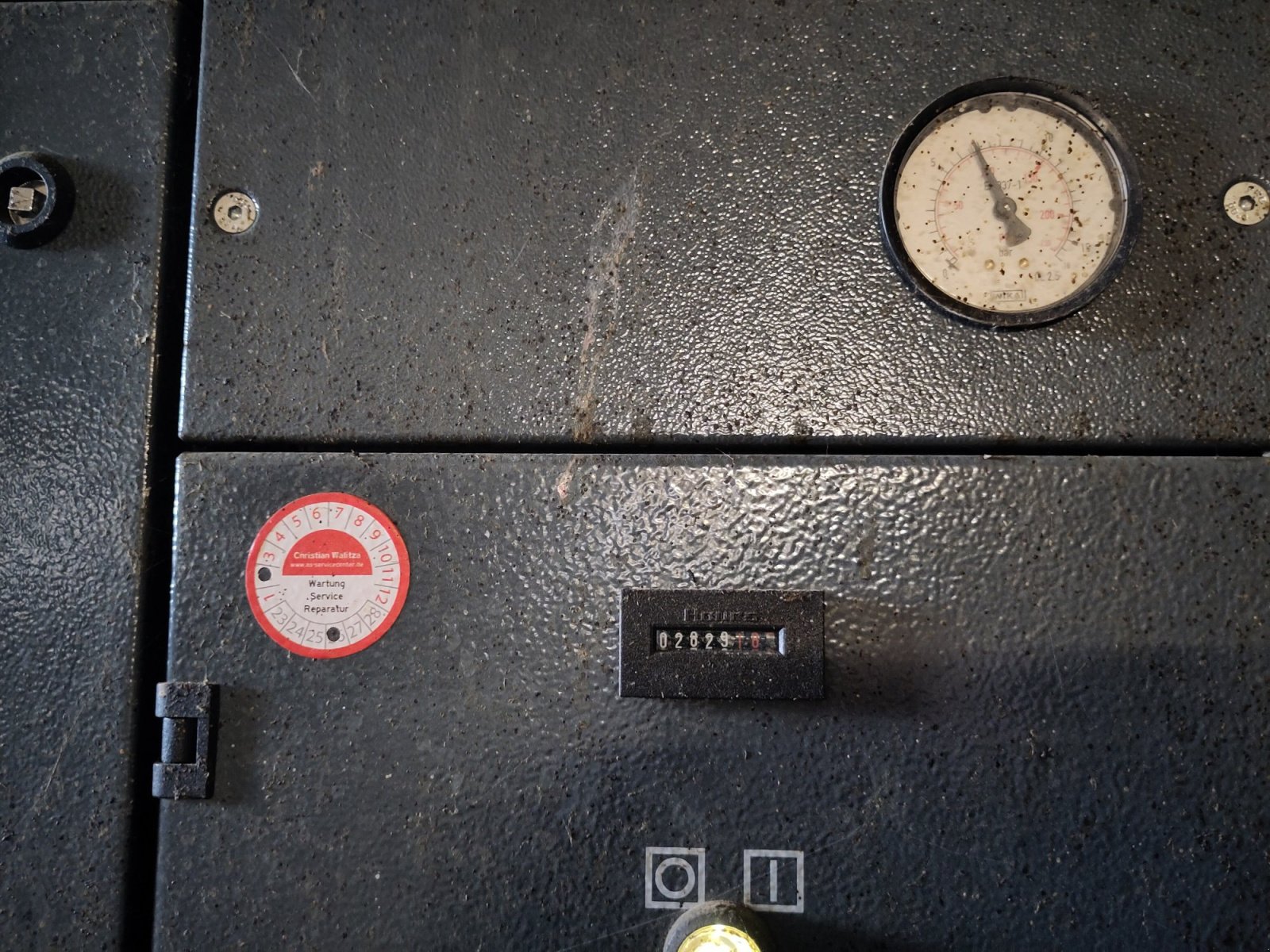 Melkroboter des Typs GEA Farm Technologies DairyRobot R9500, Gebrauchtmaschine in NeuhofZenn (Bild 3)