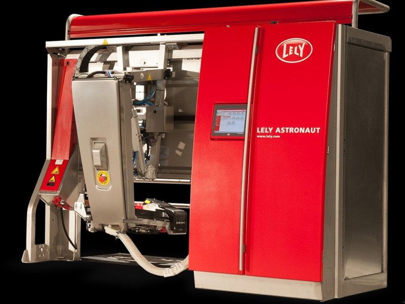 Melkroboter of the type Lely A4, Gebrauchtmaschine in AVULLY (Picture 1)