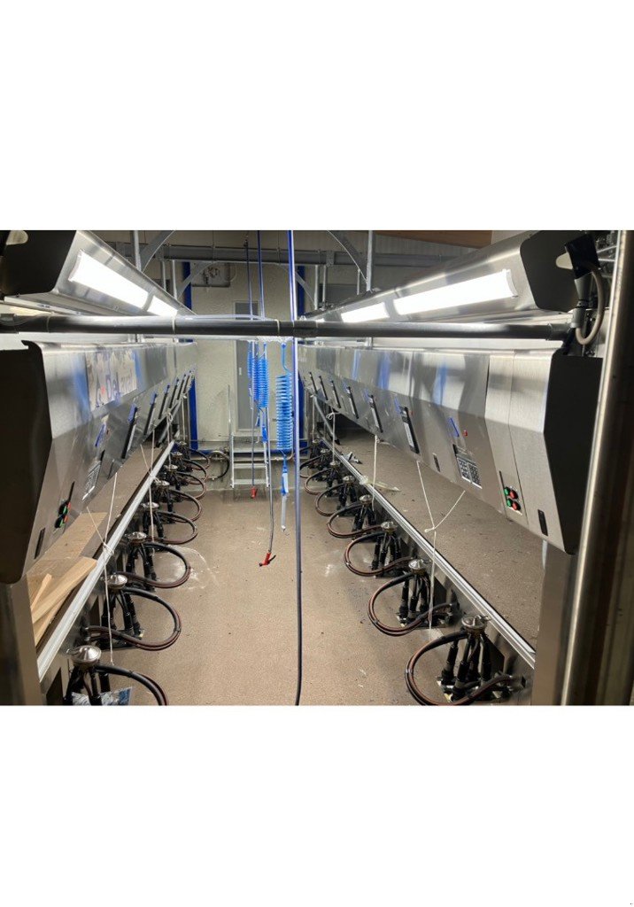 Melkstand des Typs Alfa Laval P100, Gebrauchtmaschine in Estavannens (Bild 1)