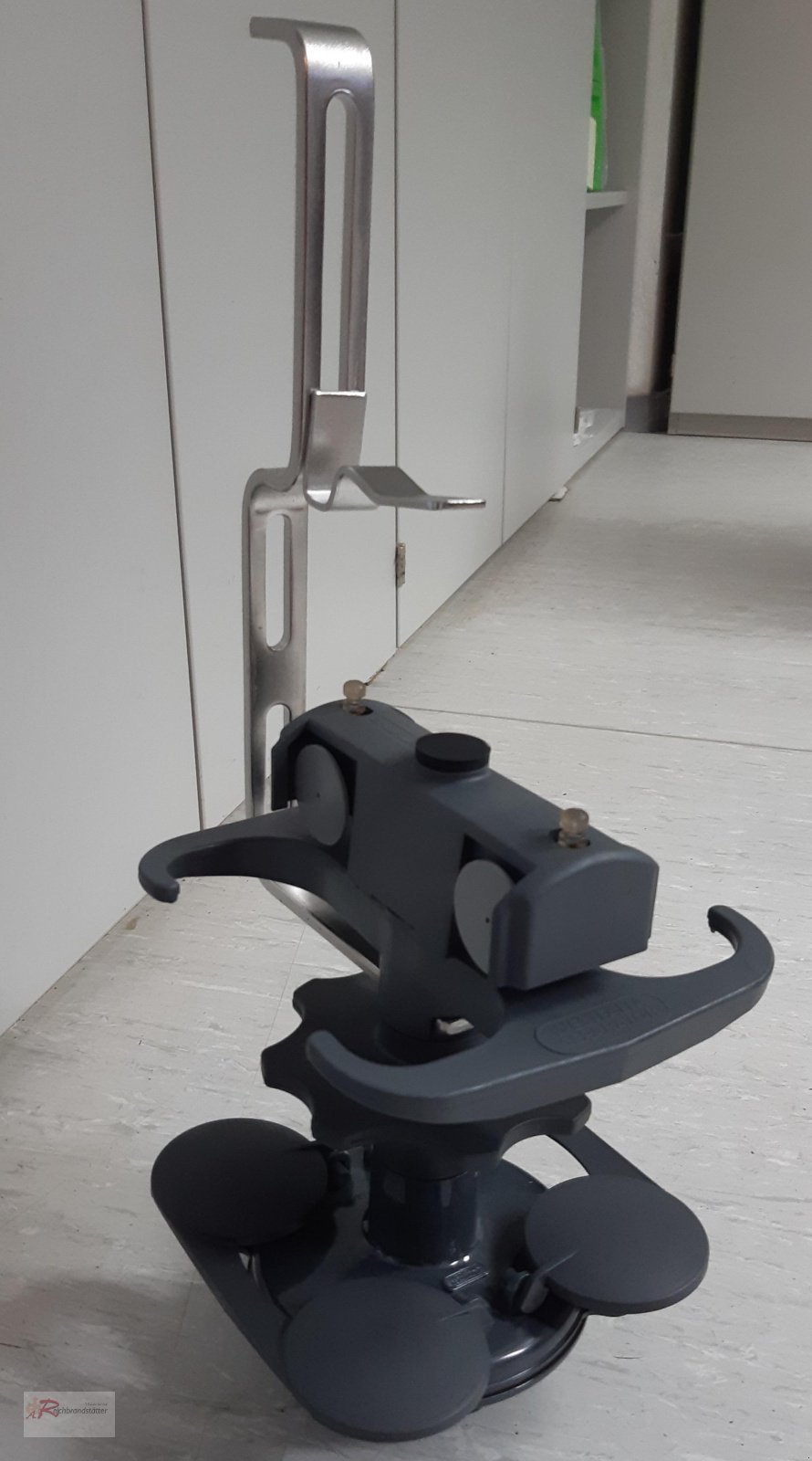 Melktechnik of the type GEA Farm Technologies Melkzeugaufnahme mit Spüleinrichtung für Biomelker, neu in Engelsberg (Picture 1)