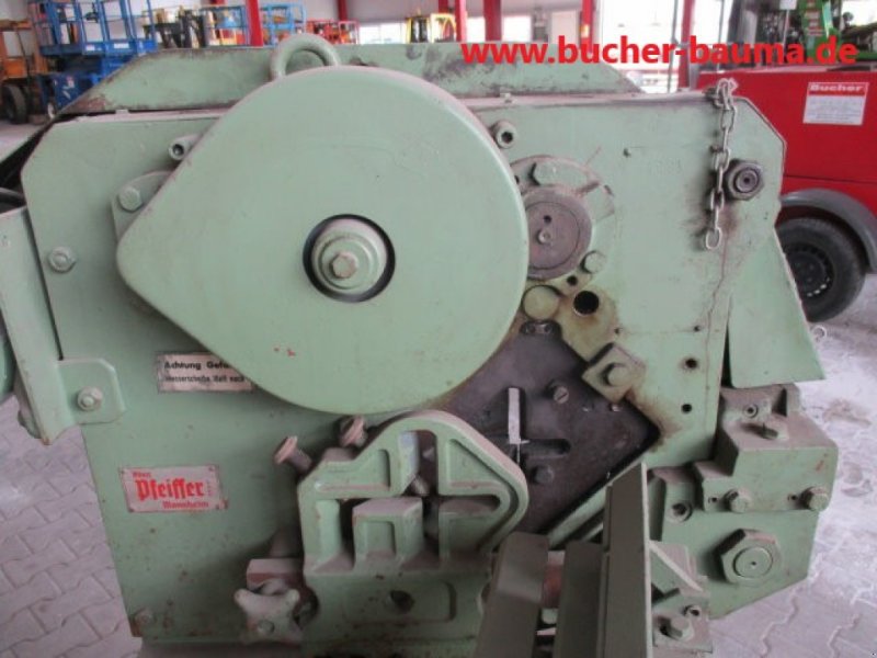 Metalltechnik des Typs Profil Abtrenn- und Ausklinkmaschine, Gebrauchtmaschine in Obrigheim (Bild 1)