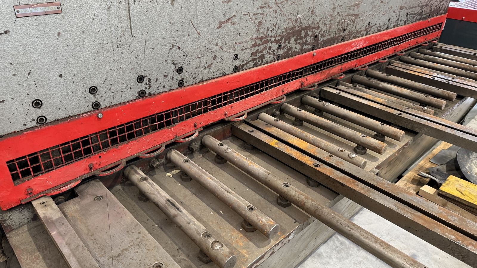 Metalltechnik des Typs Sonstige Vöest-Alpine 8x3150 Tafelschere, Gebrauchtmaschine in Hürm (Bild 3)