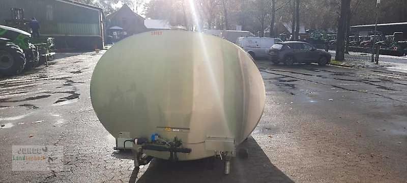 Milchtank des Typs Müller O-1250, Gebrauchtmaschine in Geestland (Bild 1)