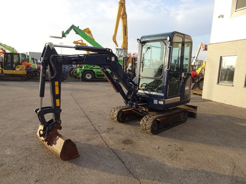 Minibagger des Typs Bobcat 325, Gebrauchtmaschine in Zutphen (Bild 2)