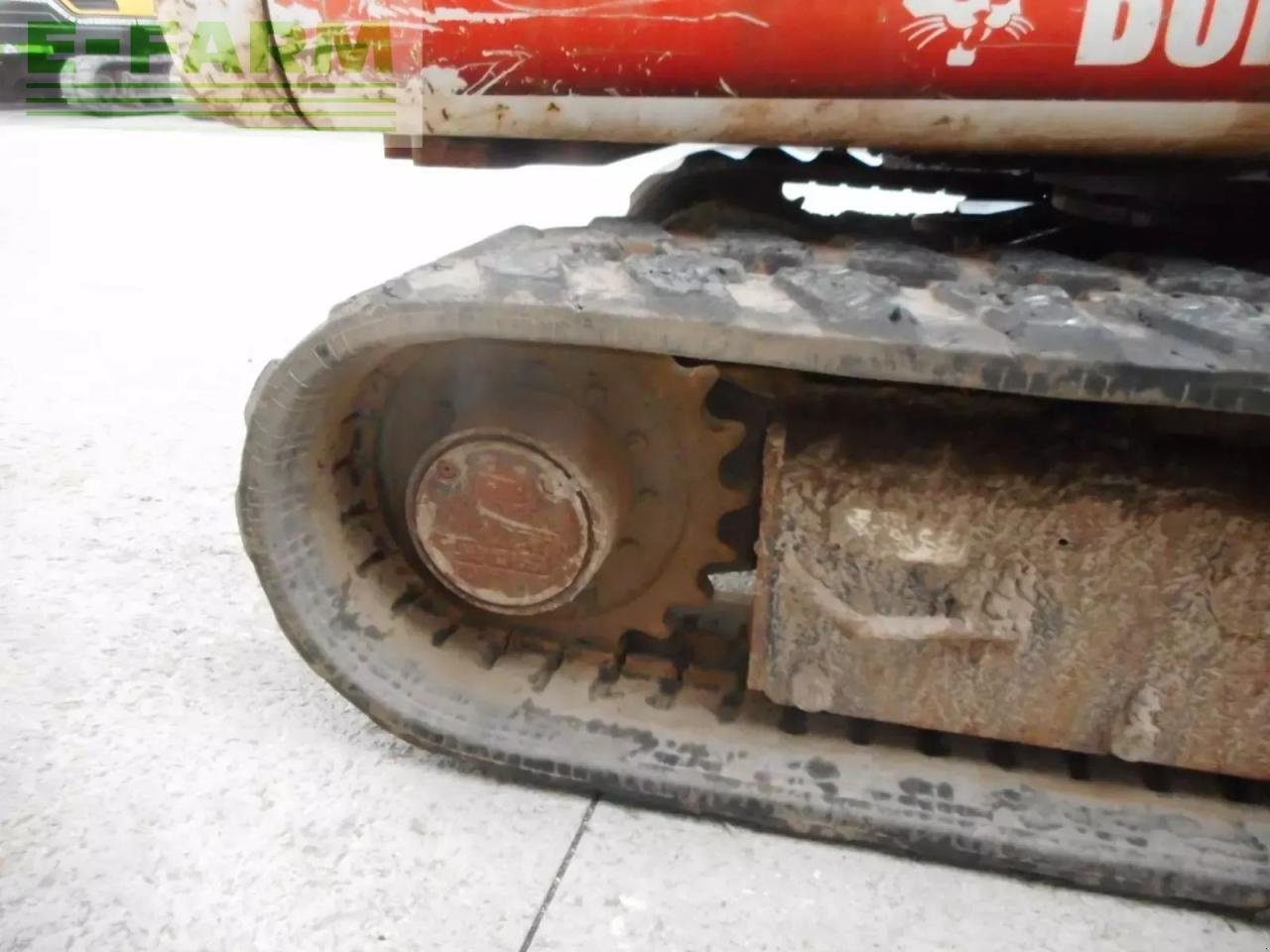 Minibagger от тип Bobcat 341 d ( 5.300kg ) sw + schaufel + hydr. niederha, Gebrauchtmaschine в ST. NIKOLAI/DR. (Снимка 16)