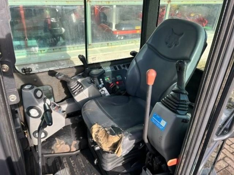 Minibagger от тип Bobcat E 26 EM, Gebrauchtmaschine в Roosendaal (Снимка 11)