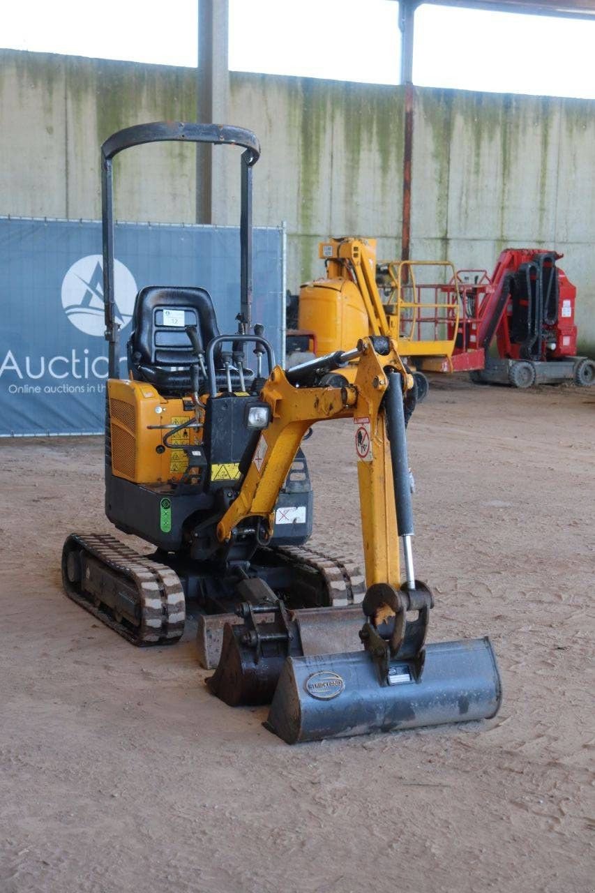 Minibagger от тип Bobcat E08, Gebrauchtmaschine в Antwerpen (Снимка 8)