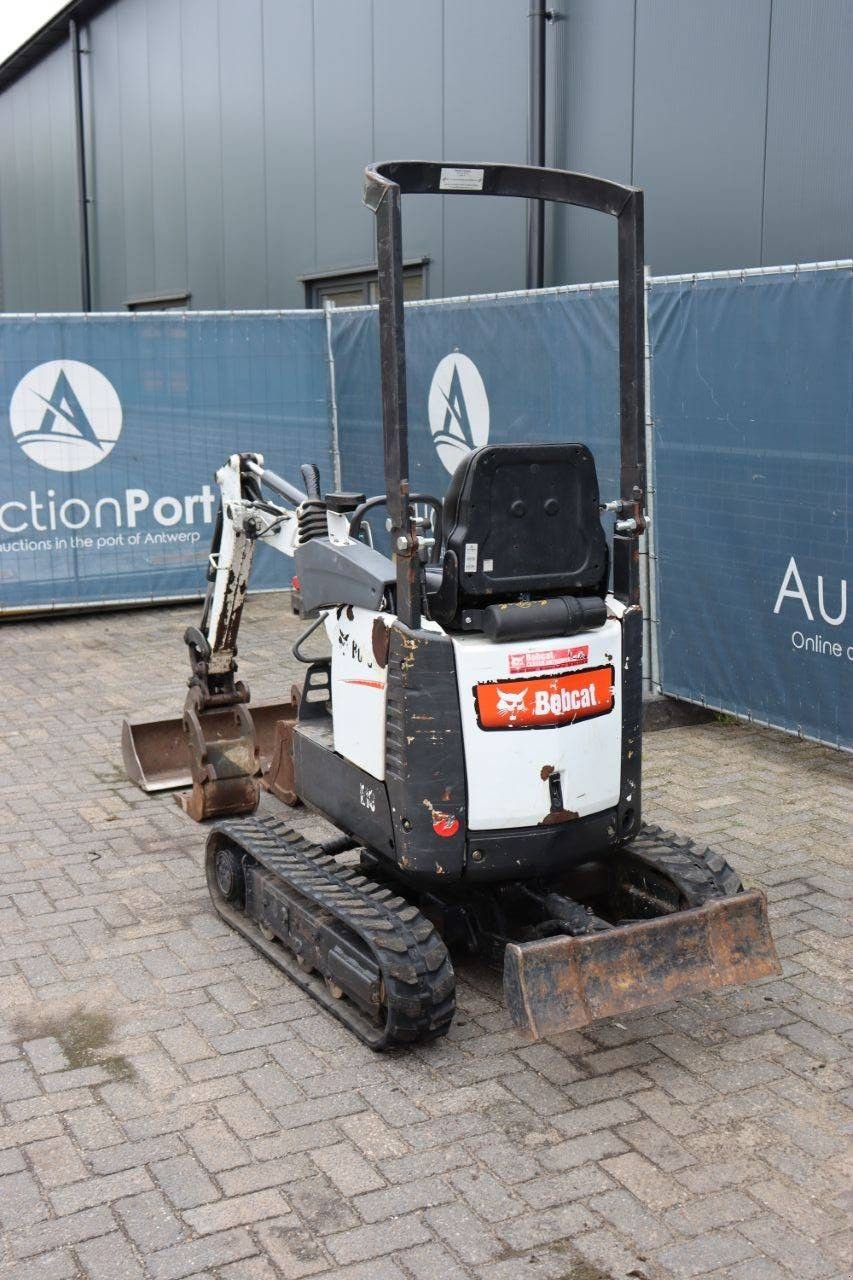 Minibagger of the type Bobcat E10-AAEM, Gebrauchtmaschine in Antwerpen (Picture 4)
