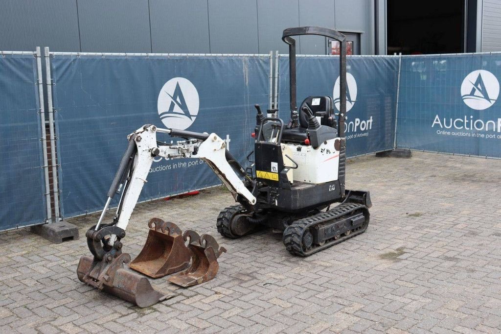 Minibagger of the type Bobcat E10-AAEM, Gebrauchtmaschine in Antwerpen (Picture 10)