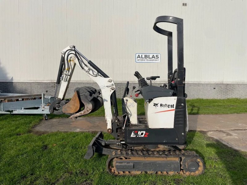 Minibagger типа Bobcat E10 minigraver 2022 met 205 uur! CW05, Gebrauchtmaschine в Kwintsheul