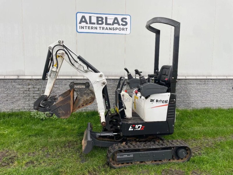 Minibagger a típus Bobcat E10 minigraver BJ 2022 slechts 205 uur, Gebrauchtmaschine ekkor: Kwintsheul (Kép 1)